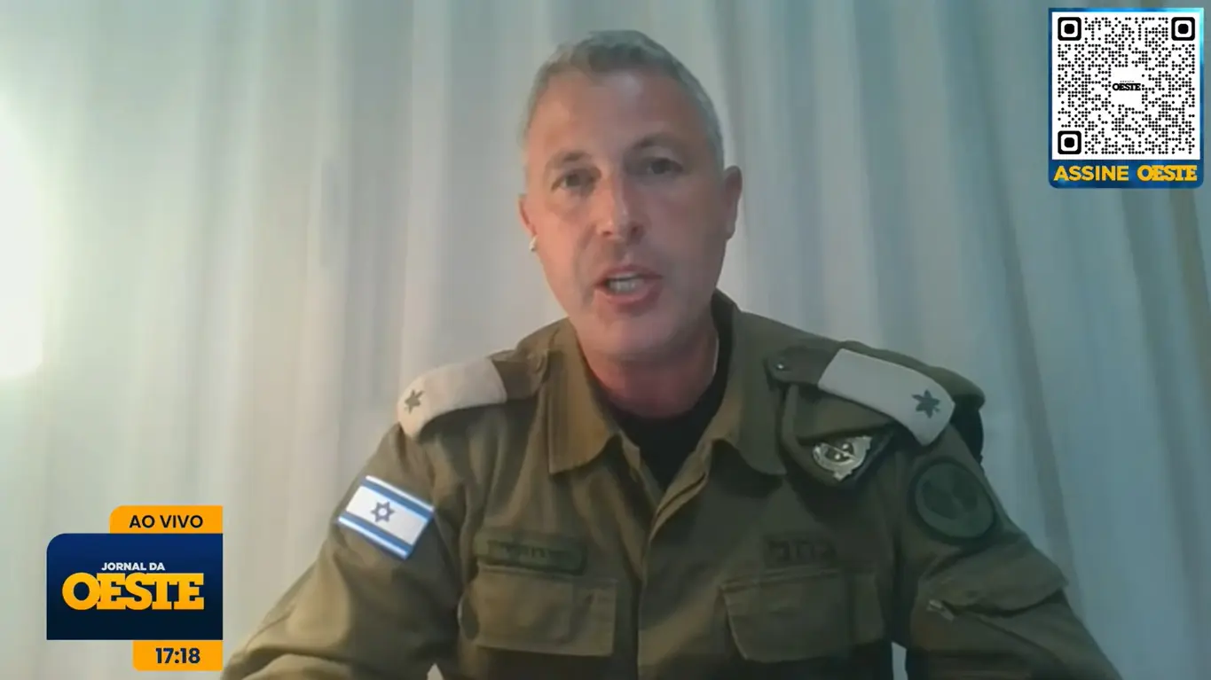 Porta-voz das Forças Armadas de Israel (FDI), major Rafael Rozenszajn