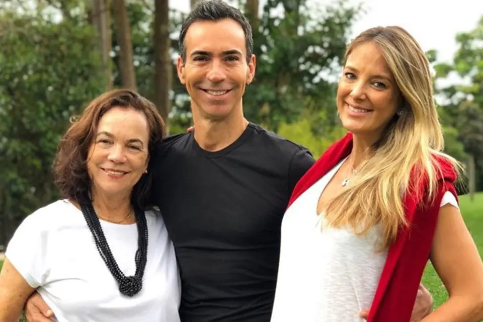 Foto de Edna Tralli, César Tralli e Ticiane Pinheiro
