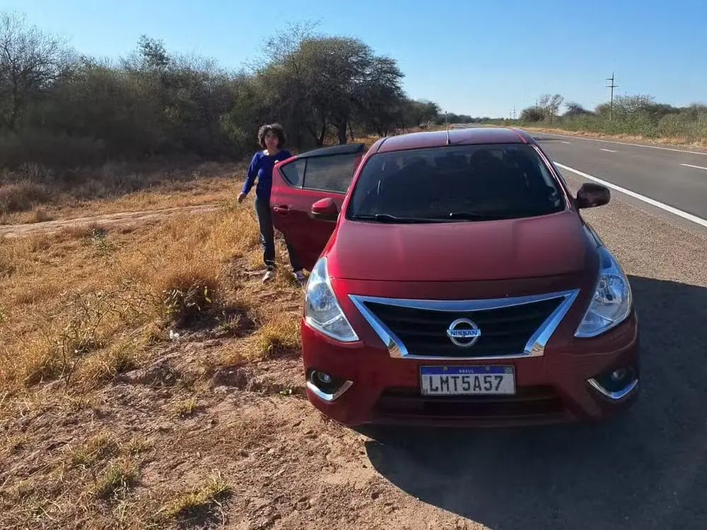 Carro em que o casal fazia a viagem no Chile | Foto: Reprodução/O Globo