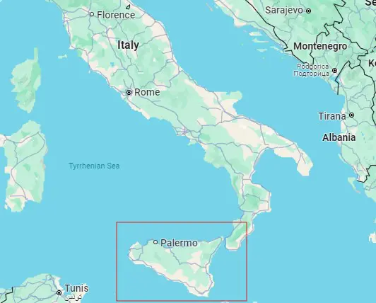 O naufrágio aconteceu na costa da Sicília | Foto: Reprodução/Google Maps