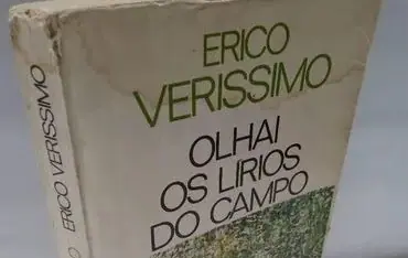 Uma capa de edição antiga do livro Olhai os lírios do campo, de Erico Verissimo | Foto: Reprodução/Amazon