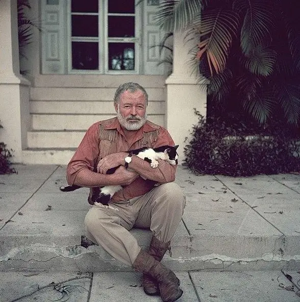 Ernest Hemingway, em 1954 | Foto: Reprodução/Museu Nórdico/Wikimedia Commons