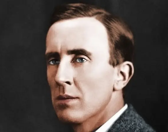 Tolkien também era um talentoso linguista e criou várias línguas fictícias, como o élfico Quenya e Sindarin | Foto: Reprodução/Wikimedia Commons