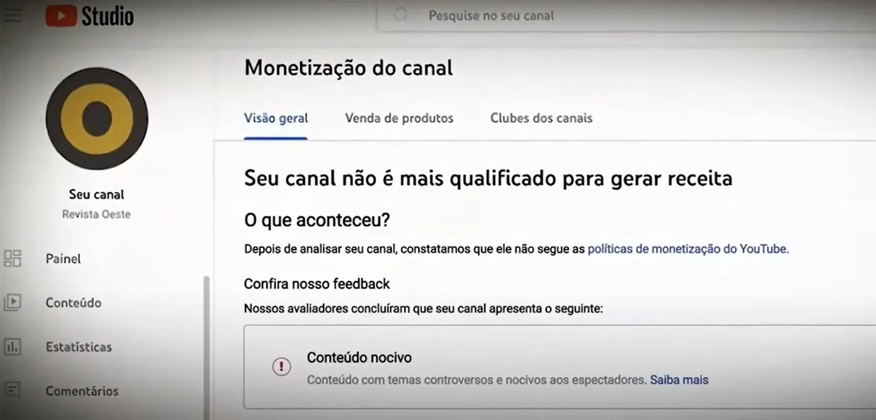 Captura de tela do aviso de janeiro de 2023, quando o YouTube resolveu desmonetizar o canal da Revista Oeste na plataforma