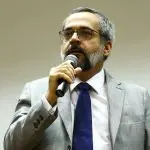 O ministro da Educação, Abraham Weintraub, participa do primeiro culto de Santa Ceia de 2020 da Frente Parlamentar Evangélica do Congresso Nacional.