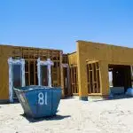 Uma casa sendo construída nos Estados Unidos
