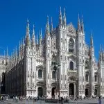 Duomo - Milão - Turistas
