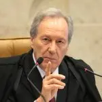 críticas às urnas