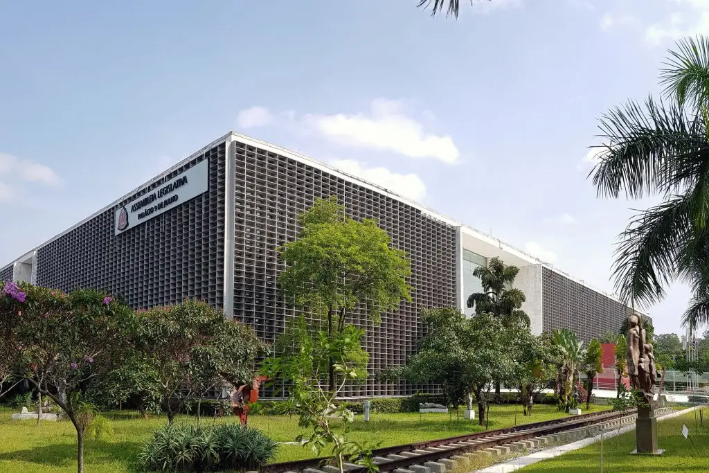 O Palácio 9 de junho, sede do legislativo paulista 