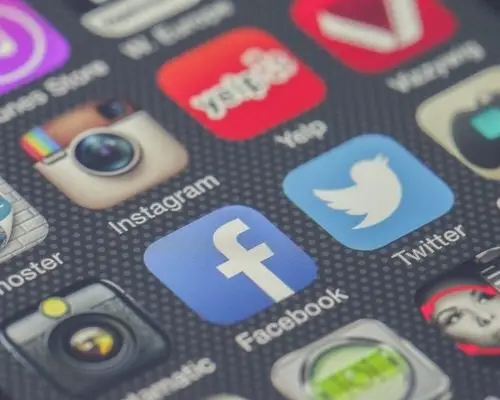 união europeia contra facebook twitter e google
