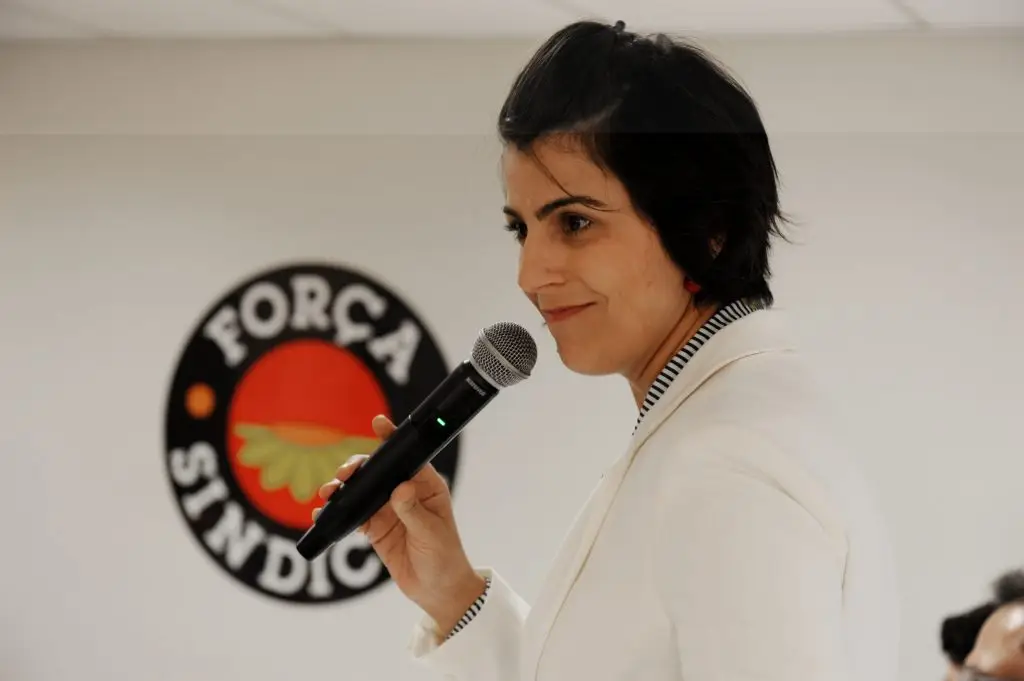 currículos políticos