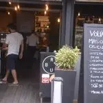 bares e restaurantes