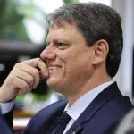 taxa de embarque internacional, jair bolsonaro, tarcísio de freitas, ministério da infraestrutura, turismo