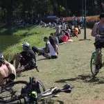 Paulistano aproveita um dia de Sol no parque do Ibirapuera, na cidade de São Paulo, SP, neste domingo, 02. 02/08/2020 - Foto: RENATO S. CERQUEIRA/FUTURA PRESS/FUTURA PRESS/ESTADÃO CONTEÚDO