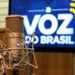 a voz do brasil x futebol - emissoras de rádio