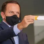 governador joão doria e coronavac X anvisa