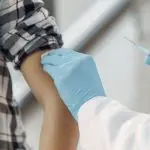 vacinados transmitem coronavírus