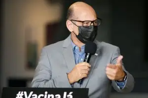 diretor do instituto butantan