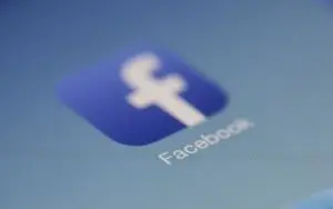 facebook hidroxicloroquina