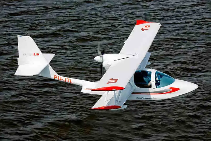 Avião