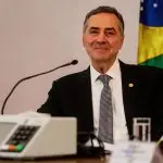 Barroso volta a ironizar manifestantes