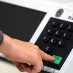 Voto obrigatório voto facultativo