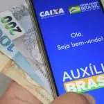 Auxílio Brasil