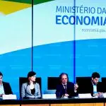 política econômica