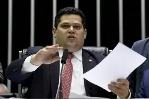 alcolumbre presidente senado reeleição