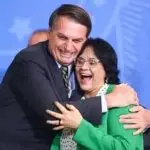 Preterida por Bolsonaro, Damares não deve disputar a eleição