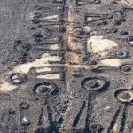 Avenidas antigas com tumbas encontradas na Arábia Saudita