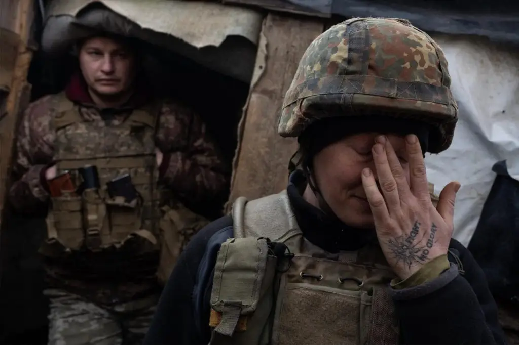 Soldado chorando