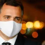 Presidente do Senado, Rodrigo Pacheco, desobriga uso de máscaras na Casa