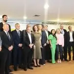 Jogador Maurício Souza, cantor Netinho entre outros se filiam ao PL