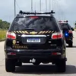 veículos tráfico