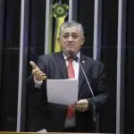José Guimarães