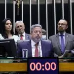 Câmara aprova projeto que limita ICMS sobre combustível e energia