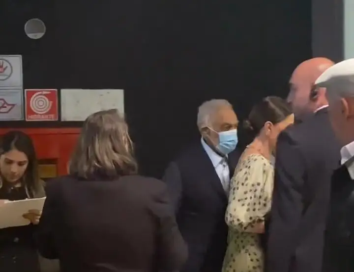 Gilberto Gil chega para o casamento entre Lula e Janja