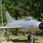 Avião militar chinês J-7