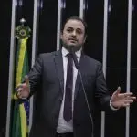 Glauber Braga, em discurso na tribuna da Câmara dos Deputados