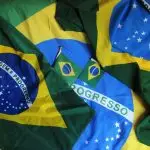 bandeira - camisetas vermelhas