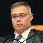 André Mendonça suspende