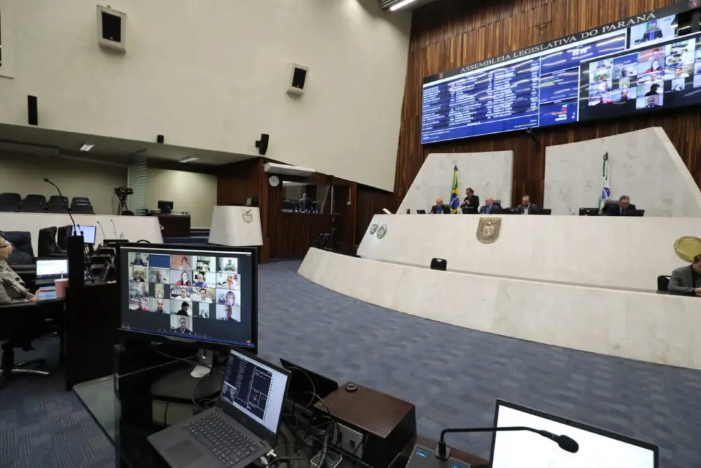 assembleias legislativas