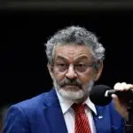 Congresso quer dar mais dinheiro a ministérios