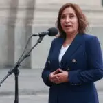 Dina Boluarte enfrenta baixa popularidade no Peru