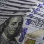 Dólar sobe