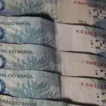 DInheiro em espécie