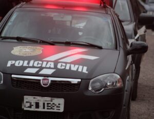 Polícia escolas