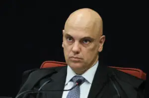 PL Censura - Alexandre de Moraes - Folha