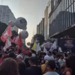 Esquerda Avenida Paulista